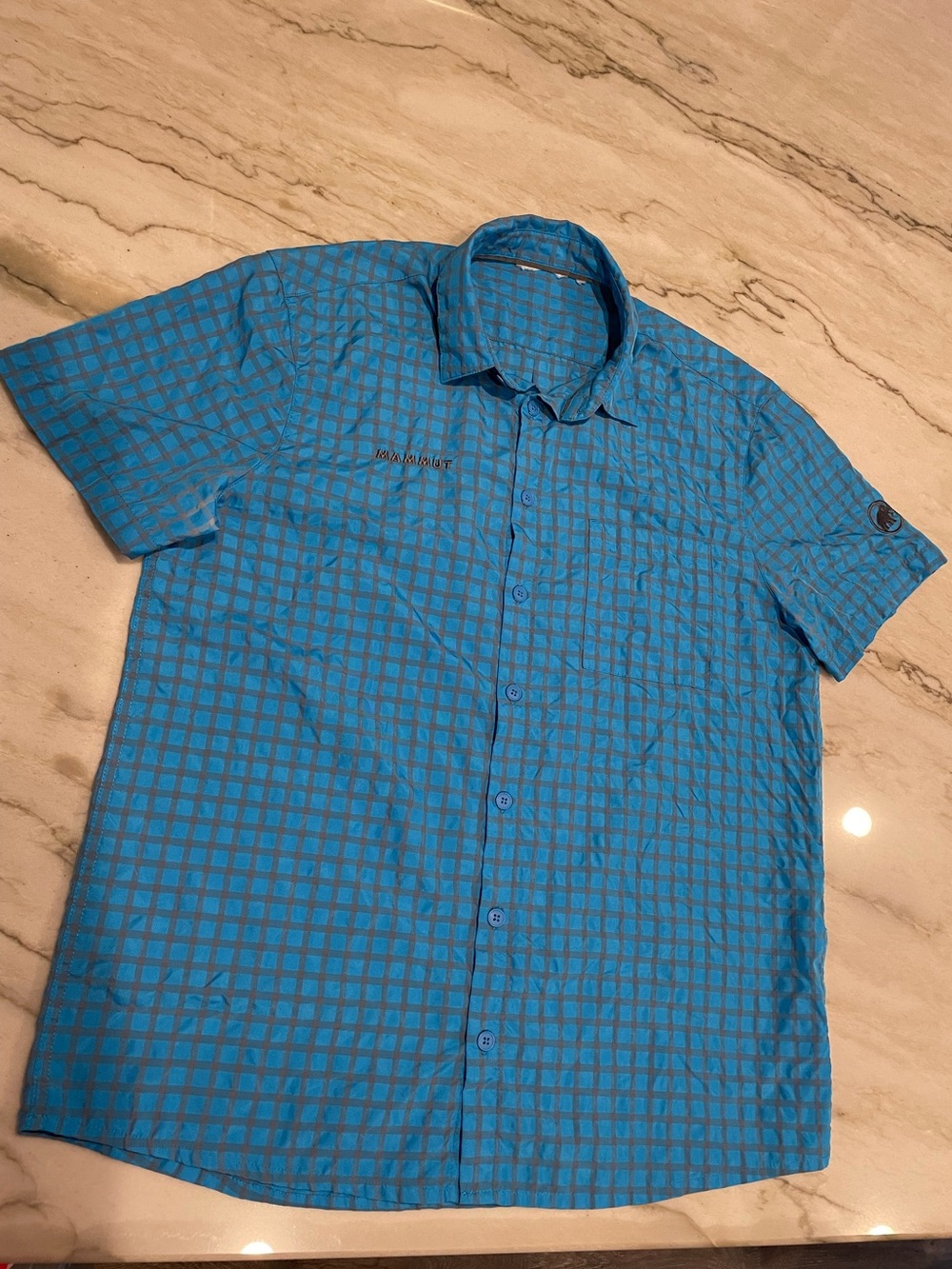 Mammut Men’s Hiking Shirt sz Large Bright Blue